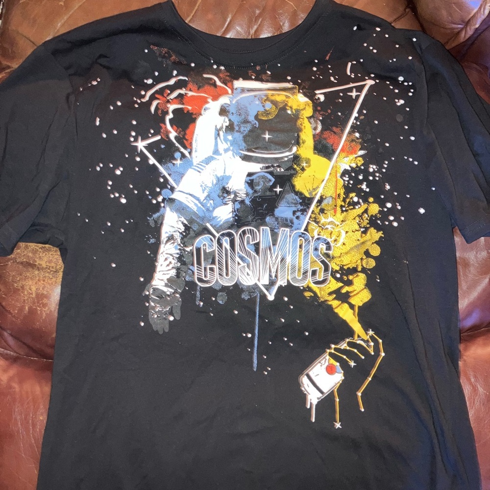 Cosmos Graphic Tee - Black